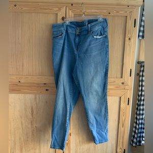 Torrid #feelthefit jegging super soft blue denim Jean pants size 34T